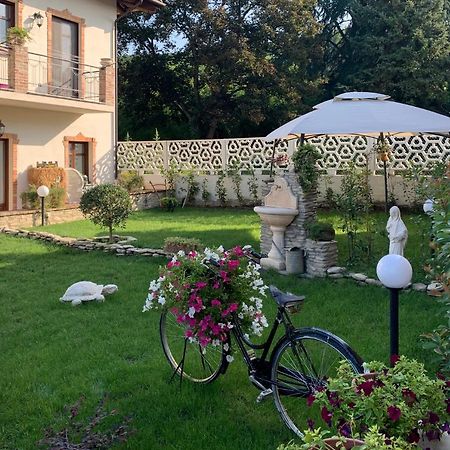 Ca Reginella B&B Diano dʼAlba Εξωτερικό φωτογραφία